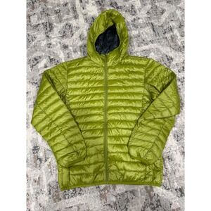Uniqlo Ultra Light Down Hooded Jacket Mens Medium Lime Green Puffer 311-079122